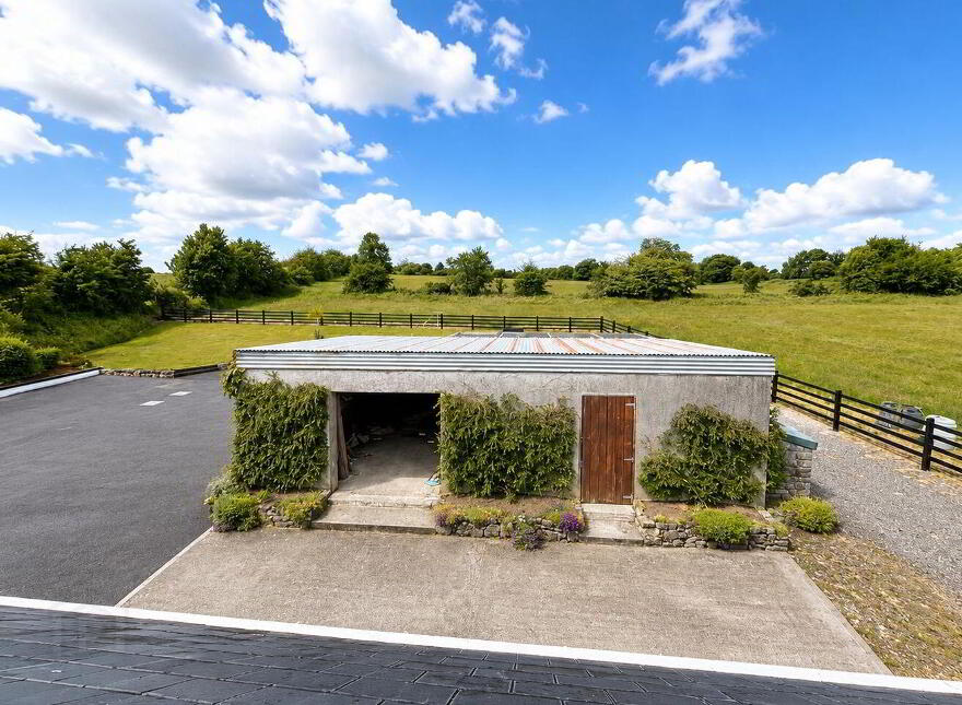 Knockavanny, Birmingham Road, Tuam, H54CH63