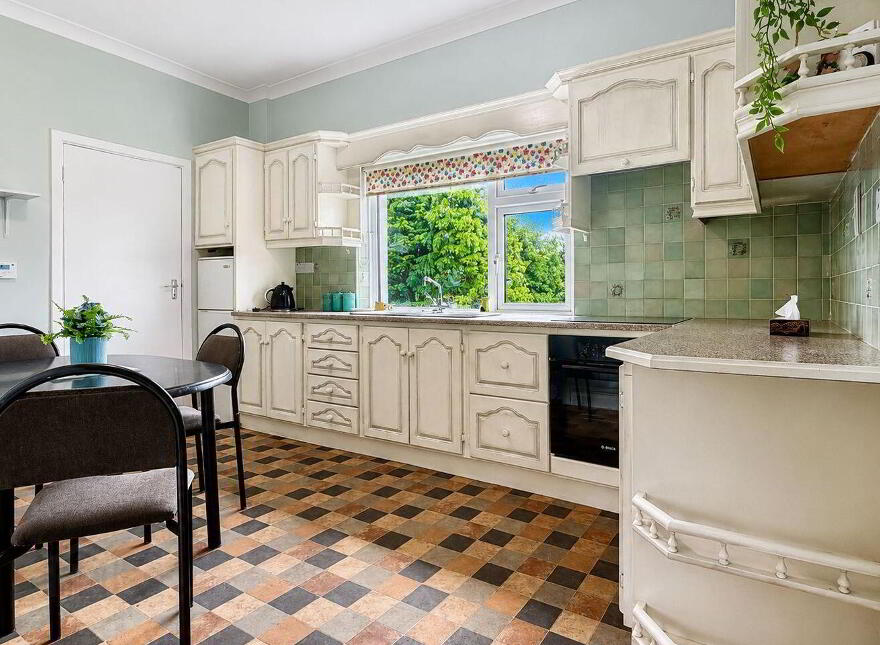 Athenry Road, Loughrea, H62X089