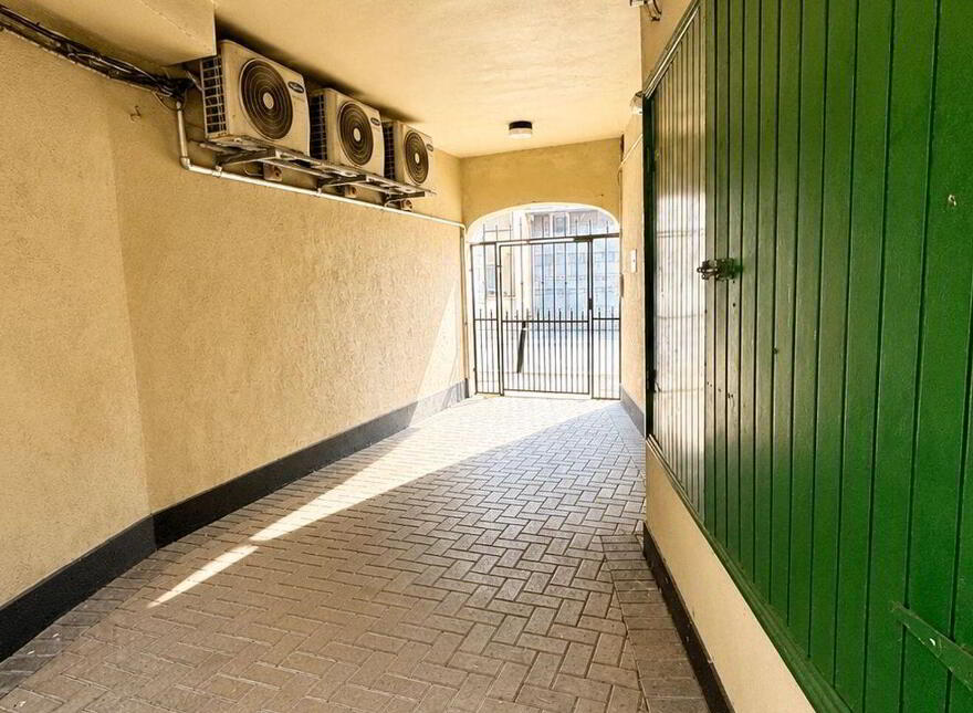 Unit 4, Caiseal Eala, Galway City Centre, H91NV00