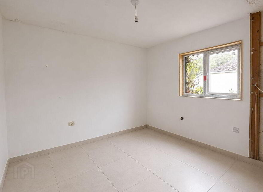 Furstville, Sarsfield Road, Ballinasloe, H53A9D0
