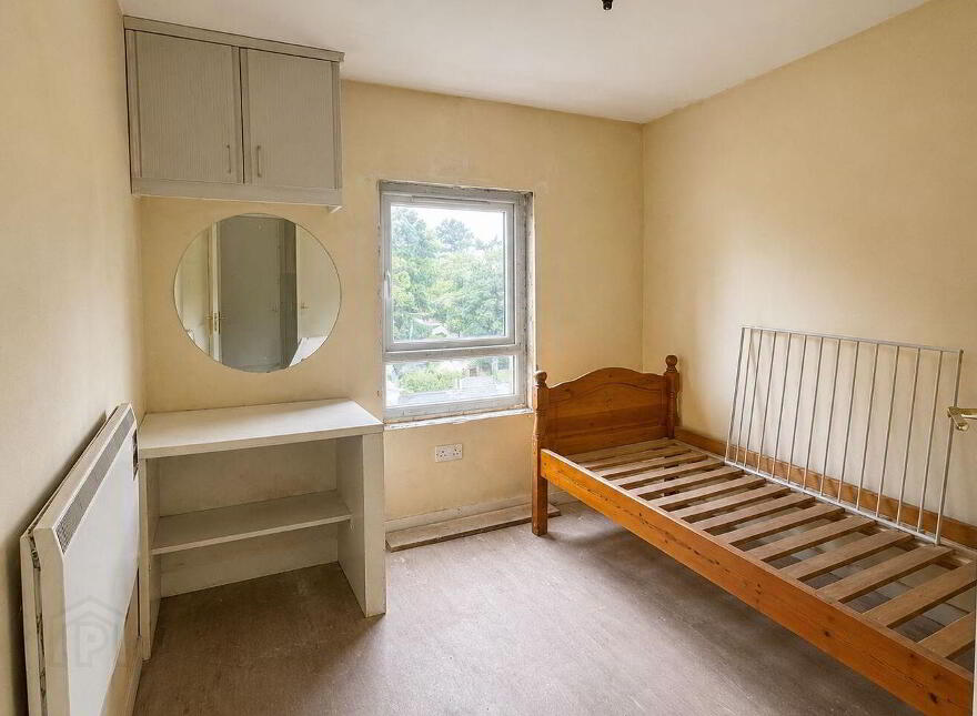 Furstville, Sarsfield Road, Ballinasloe, H53A9D0