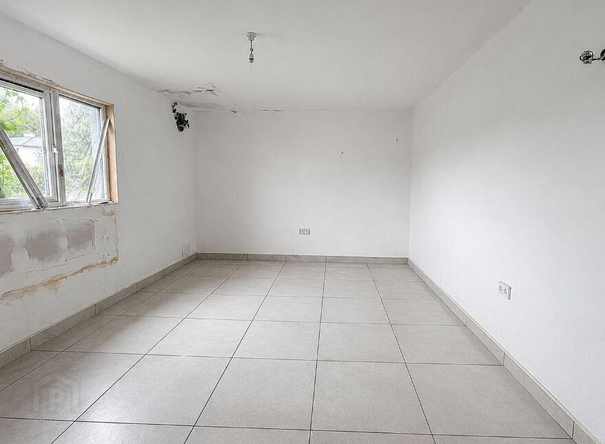 Furstville, Sarsfield Road, Ballinasloe, H53A9D0