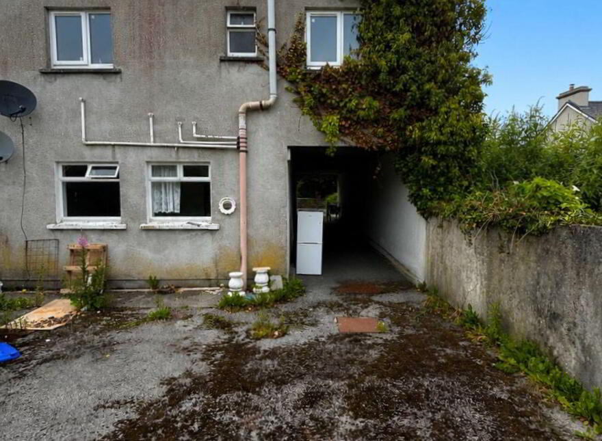 Furstville, Sarsfield Road, Ballinasloe, H53A9D0
