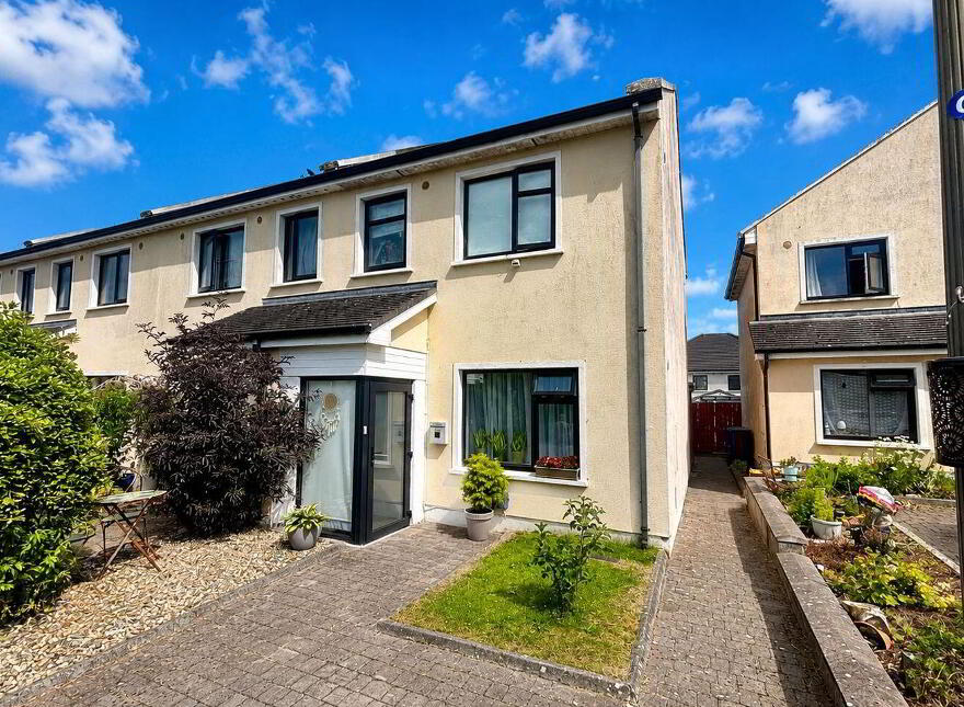 9 Country Meadows, Tuam, H54X440