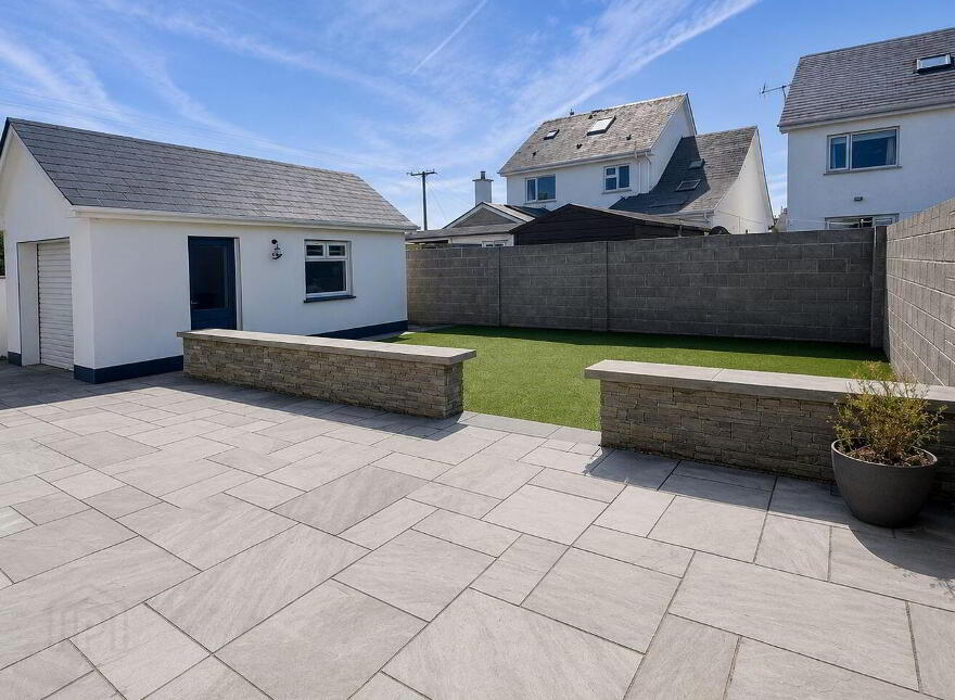 29 Cois Na Habhainn, Abbeyknockmoy, H54PX03
