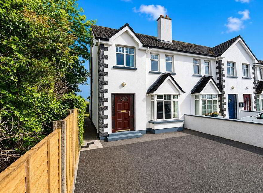 17 Dun Chaoin, Dunmore, H54HC60 photo