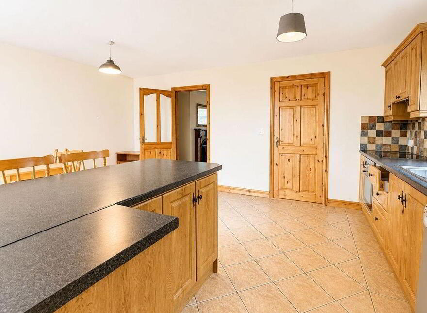 17 Dun Chaoin, Dunmore, H54HC60
