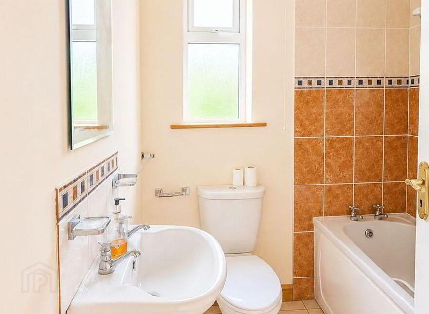 17 Dun Chaoin, Dunmore, H54HC60