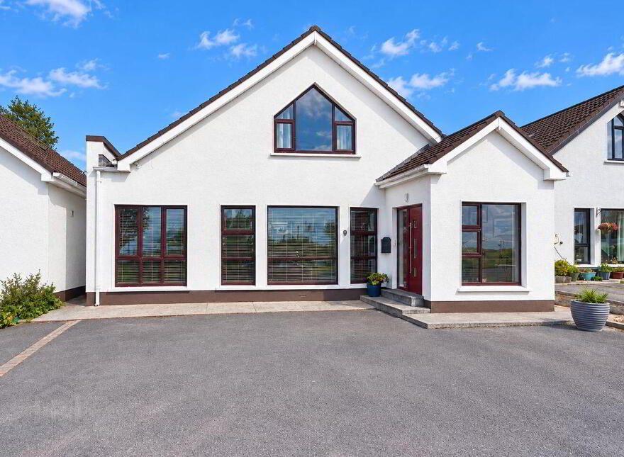 1 Hawthorn Drive, Renmore, H91RCC1 photo
