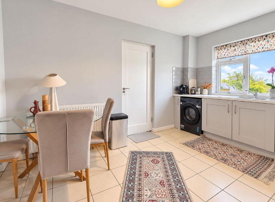 17 Sandyview Drive, Riverside, Tuam Road, H91N295