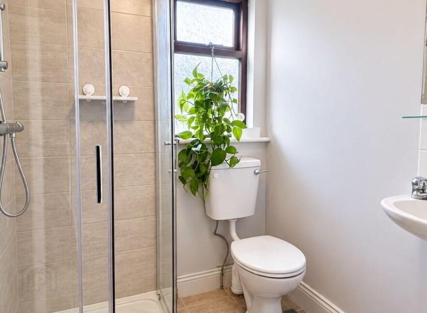 17 Sandyview Drive, Riverside, Tuam Road, H91N295