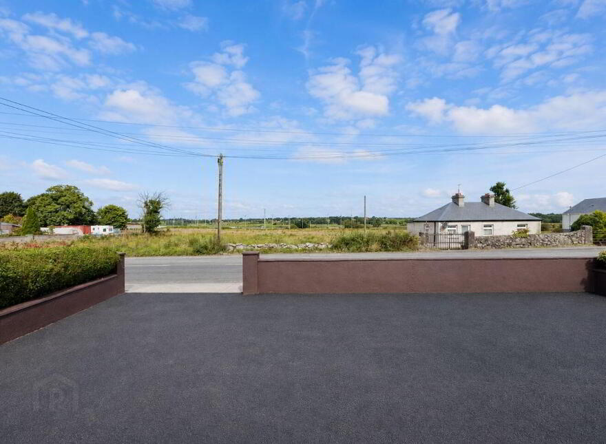 Carrowpeter, Dublin Road, Tuam, H54YR26