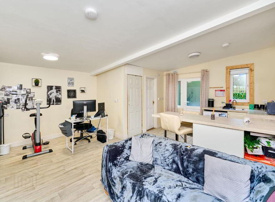 20 Dreenane Park, Carbury, Derrinturn, W91X3P9
