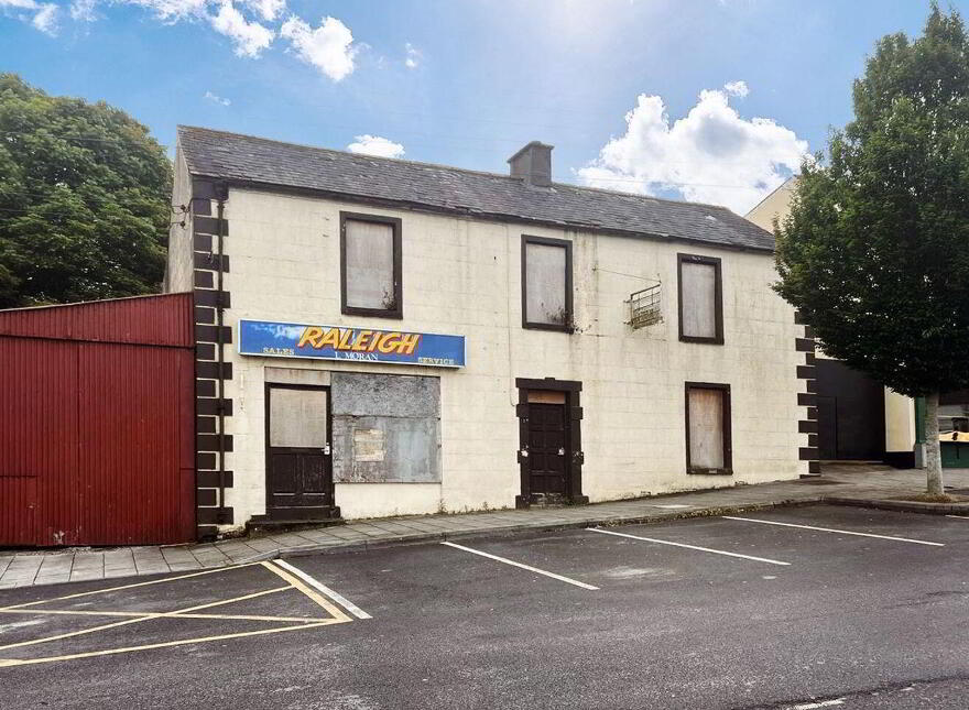 4 O'Connell Square, Edenderry, R45V009