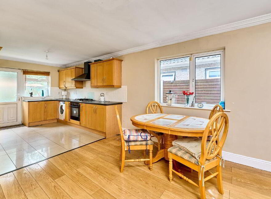 9 Grattan Park, Carbury, Derrinturn, W91F611