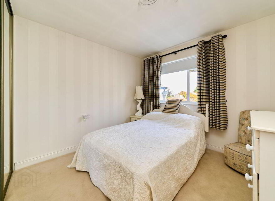 50 Jkl Street, Edenderry, R45Y638