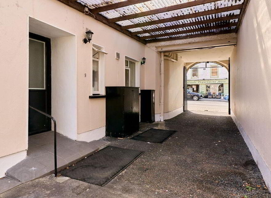 50 Jkl Street, Edenderry, R45Y638