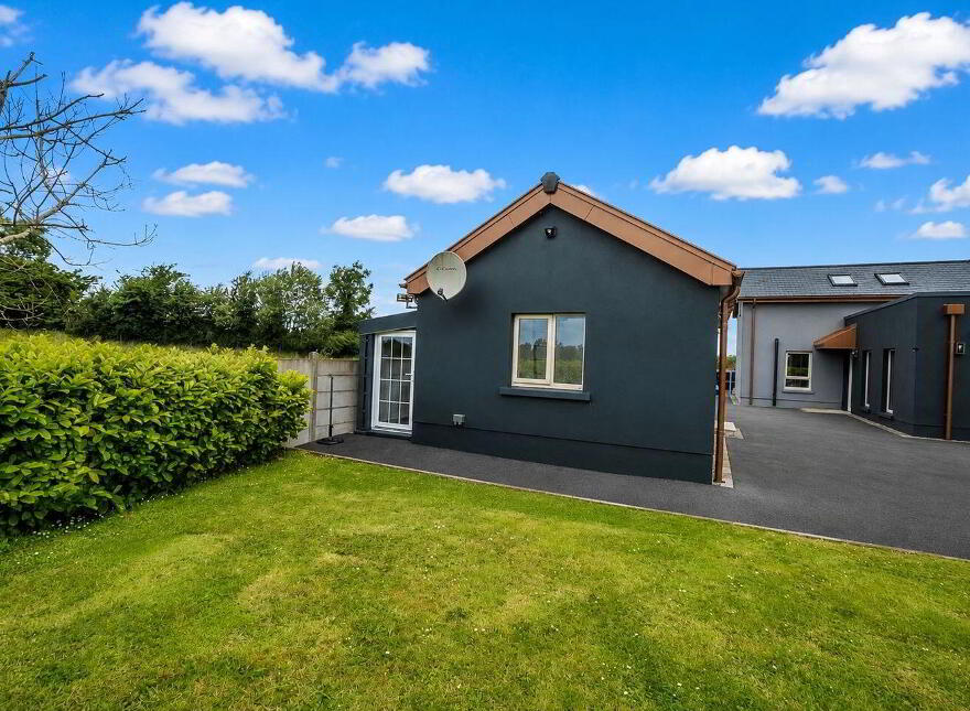 Railway House, Cloonrane, Ballindine, Milltown, F12A702