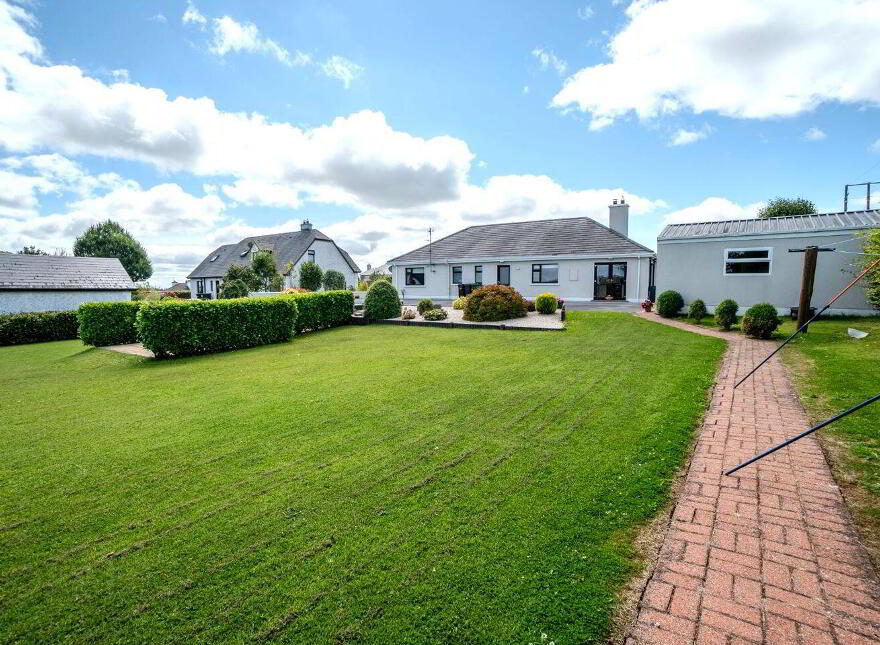 Claremount, Claremorris, F12A097