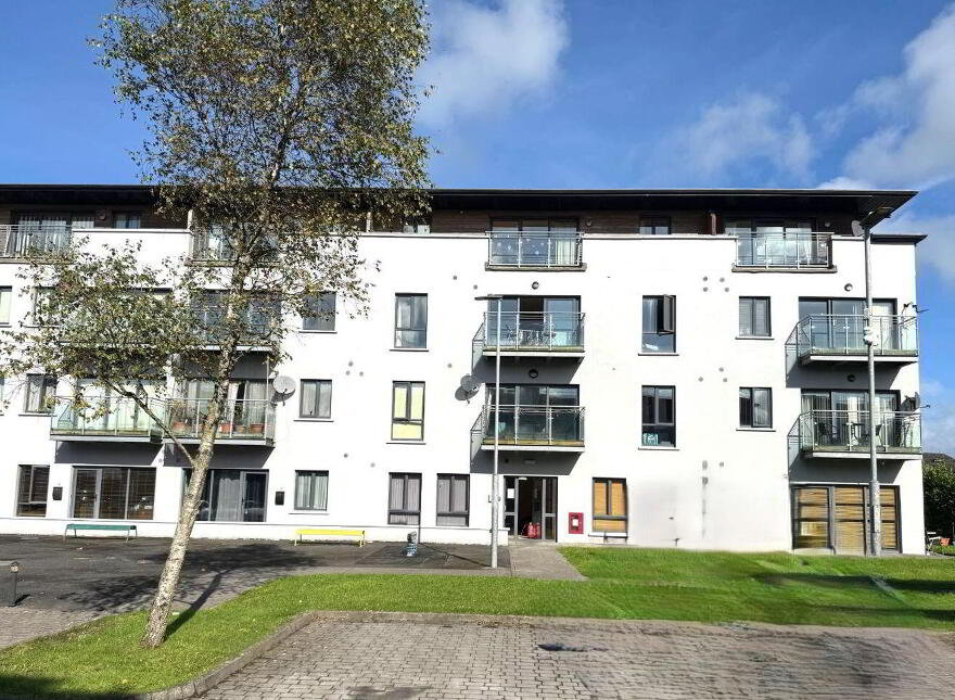 32 Chapel Court, Chapel Lane, Claremorris, F12CD30