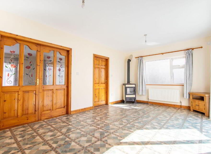 Main Street, Headford, H91XR4K