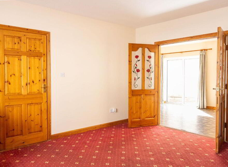 Main Street, Headford, H91XR4K