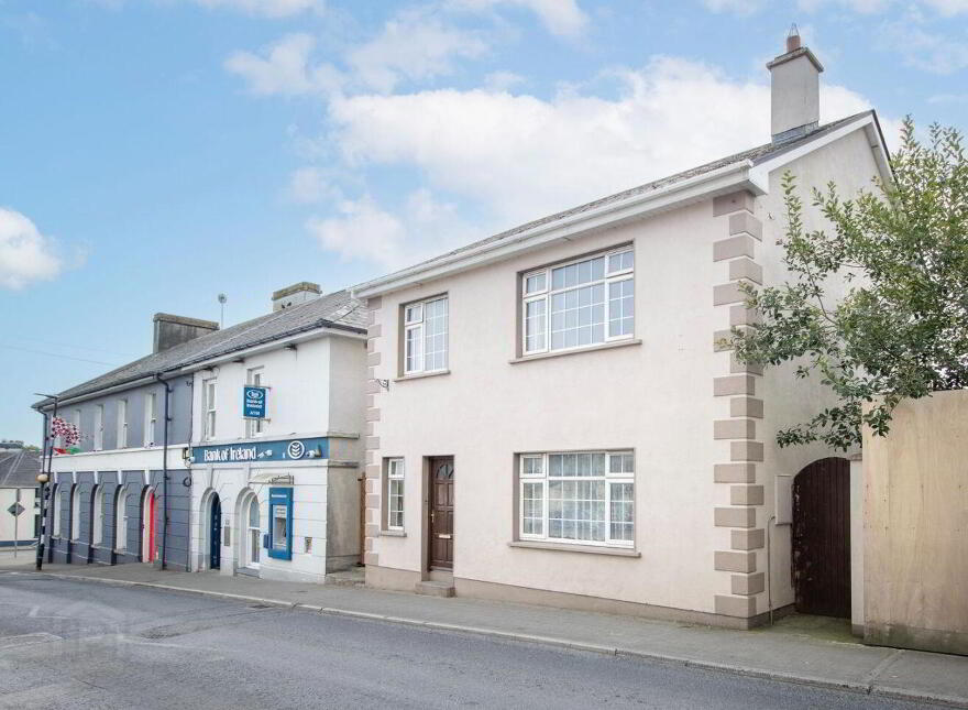 Main Street, Headford, H91XR4K
