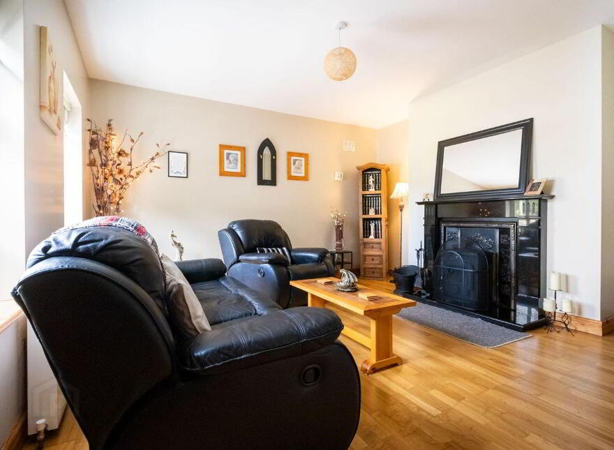 Mile Hill, Ballinrobe, Neale, F31K037