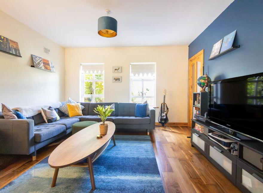 Mile Hill, Ballinrobe, Neale, F31K037