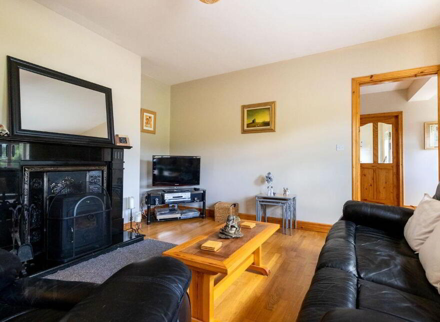 Mile Hill, Ballinrobe, Neale, F31K037