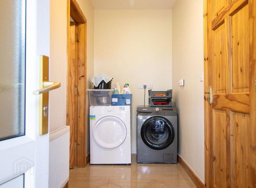 Mile Hill, Ballinrobe, Neale, F31K037