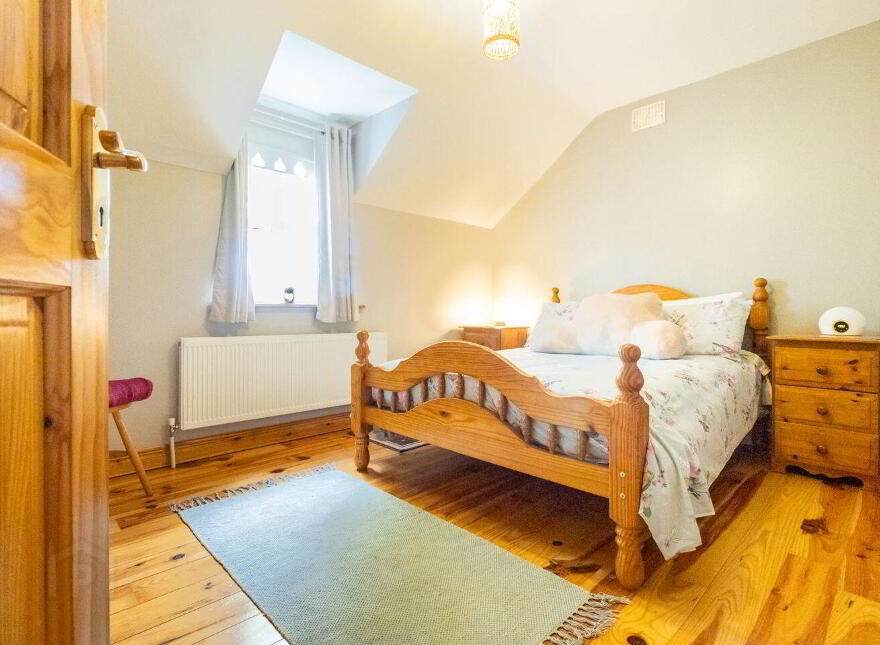 Mile Hill, Ballinrobe, Neale, F31K037