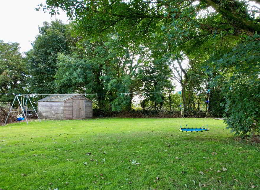 Mile Hill, Ballinrobe, Neale, F31K037