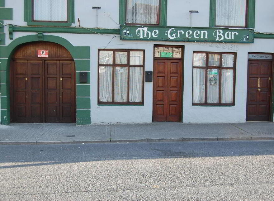 The Green Bar, The Square, Dromcolliher, P56RV02