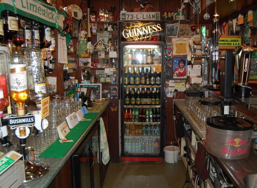 The Green Bar, The Square, Dromcolliher, P56RV02