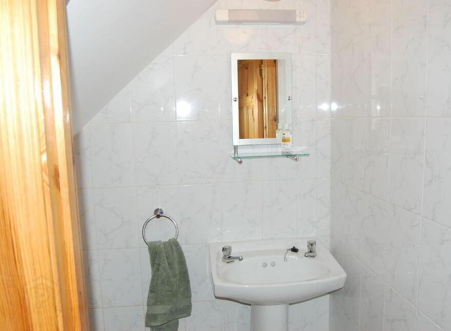 18 Liosán, Sheehan's Road, Newcastle West, V42W019