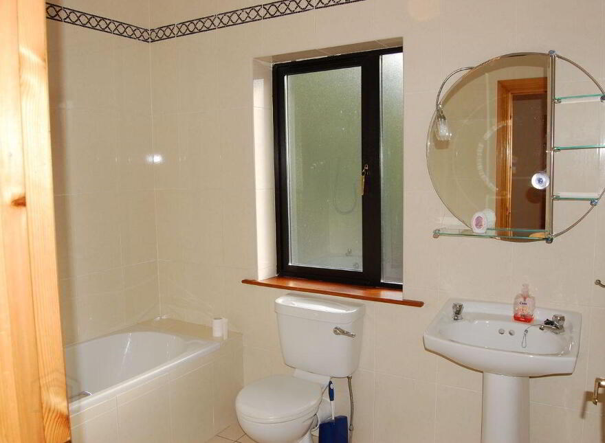 18 Liosán, Sheehan's Road, Newcastle West, V42W019