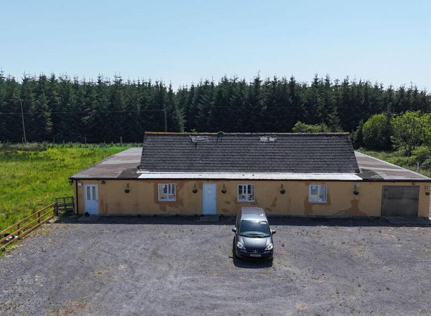 Scor Beg, Ballinameen, Boyle, F52HY27 photo