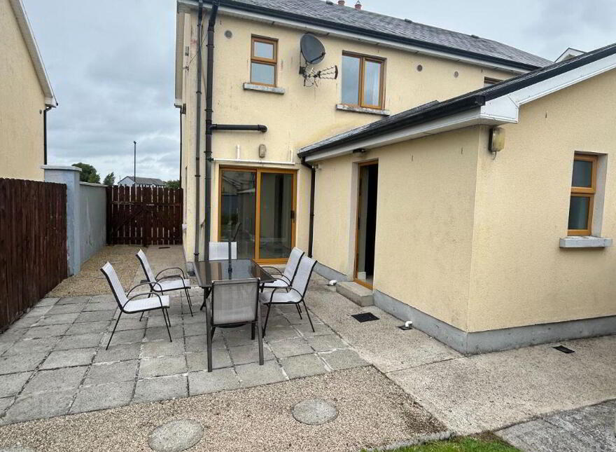 37 Oakport, Cootehall, Knockvicar, F52TD39