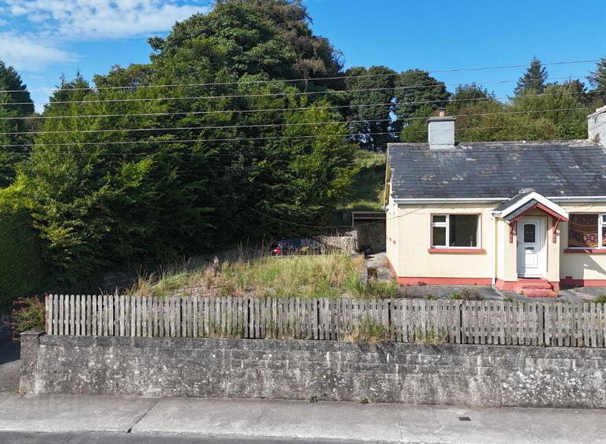 Mocmoyne Road, Boyle, F52E651