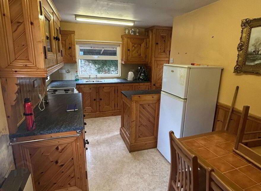 Mocmoyne Road, Boyle, F52E651