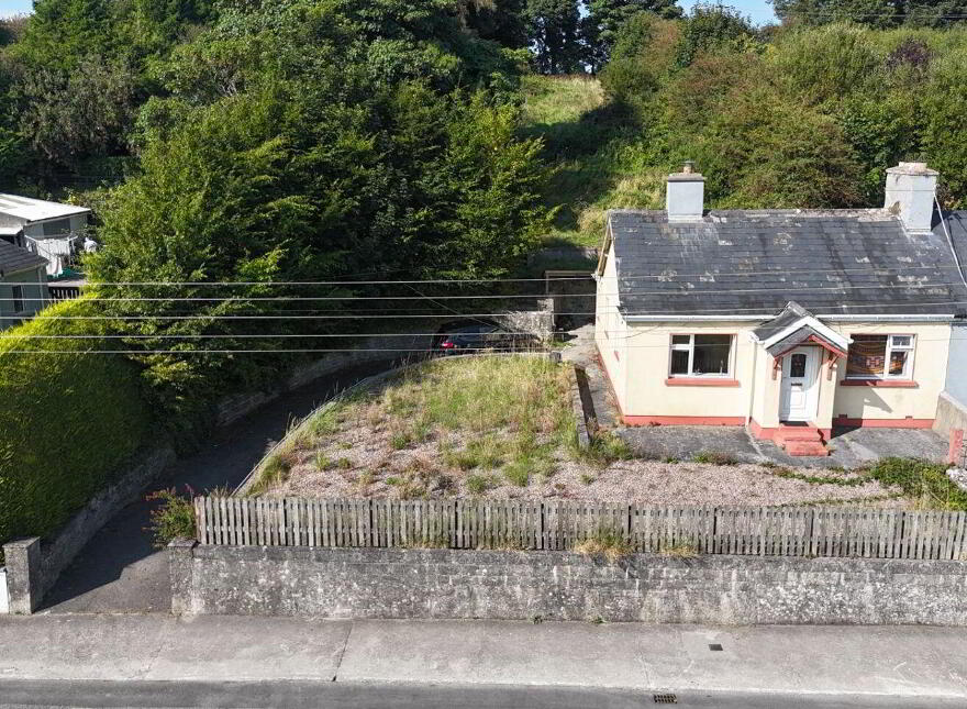 Mocmoyne Road, Boyle, F52E651