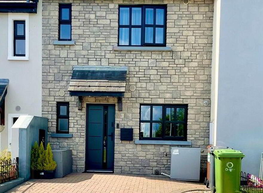 95 Cois Na Habhainn, Station Road, Moate, N37C659