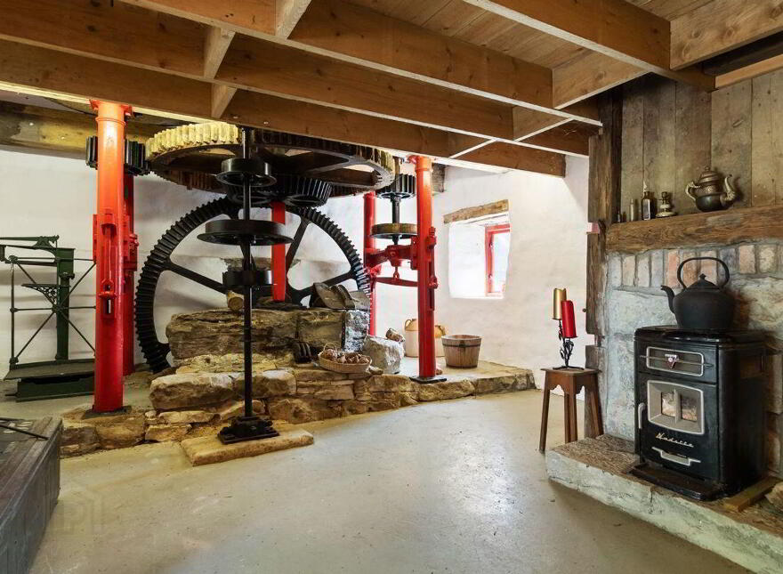 Clooneen House, And Mill, Clooneen, Clooneen, N39R5X2