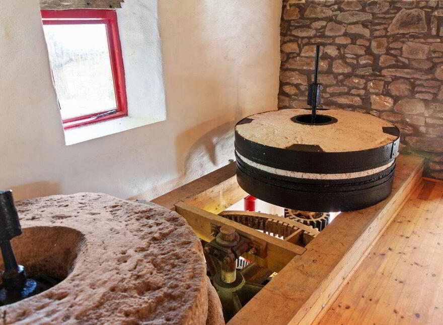 Clooneen House, And Mill, Clooneen, Clooneen, N39R5X2