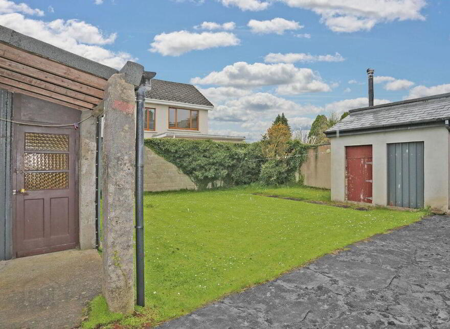 St Senans, South Circular Road, V94VAA9