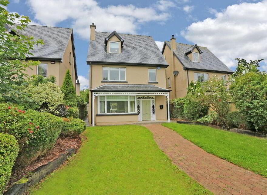 81 Cois Sruthain, Croom, V35NN63