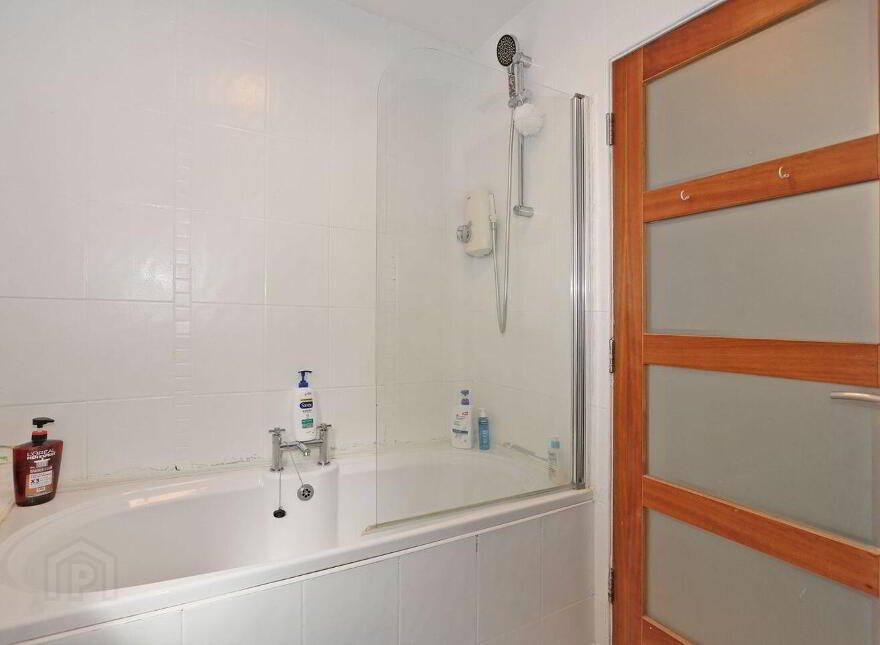 Apartment 1 Watergate House Charlotte Quay, Limerick City Centre, V94PY19