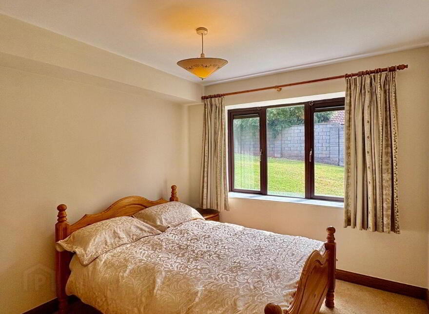90 Welwyn Road, Maryborough Woods, Douglas, T12E0H4