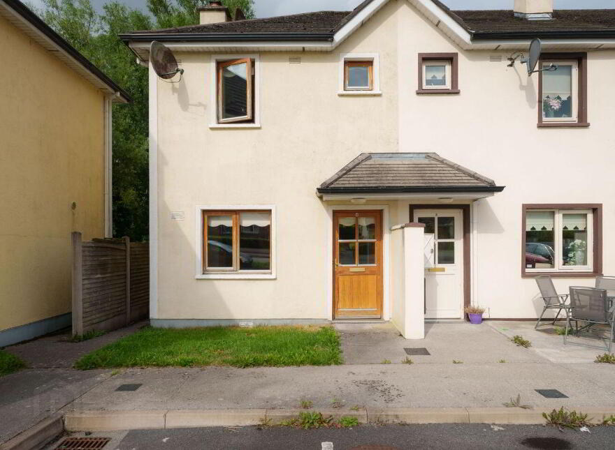 4 Brosna Court, Frederick Street, Clara, R35N276